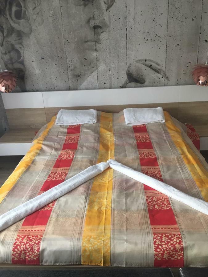 Hunyadi Apartman Szekszárd Eksteriør bilde